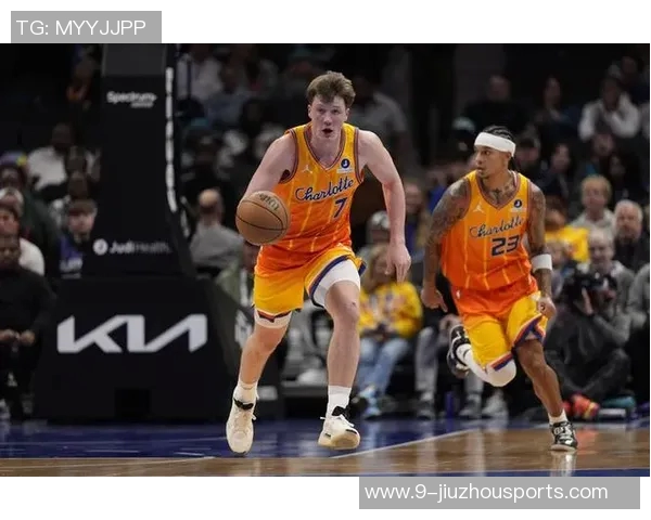 克尼佩尔连续三场得分20首次突破30分表现出色助球队赢得胜利